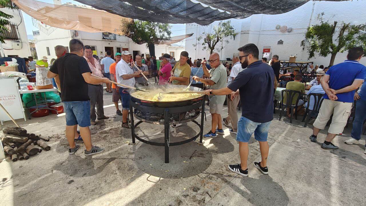jose pablo, el consultor seo de almeria, concinando migas en granada